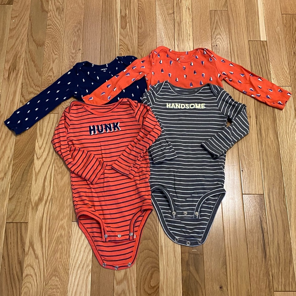 Set of 4 Carter’s long sleeve boys onesies 18M handsome hunk